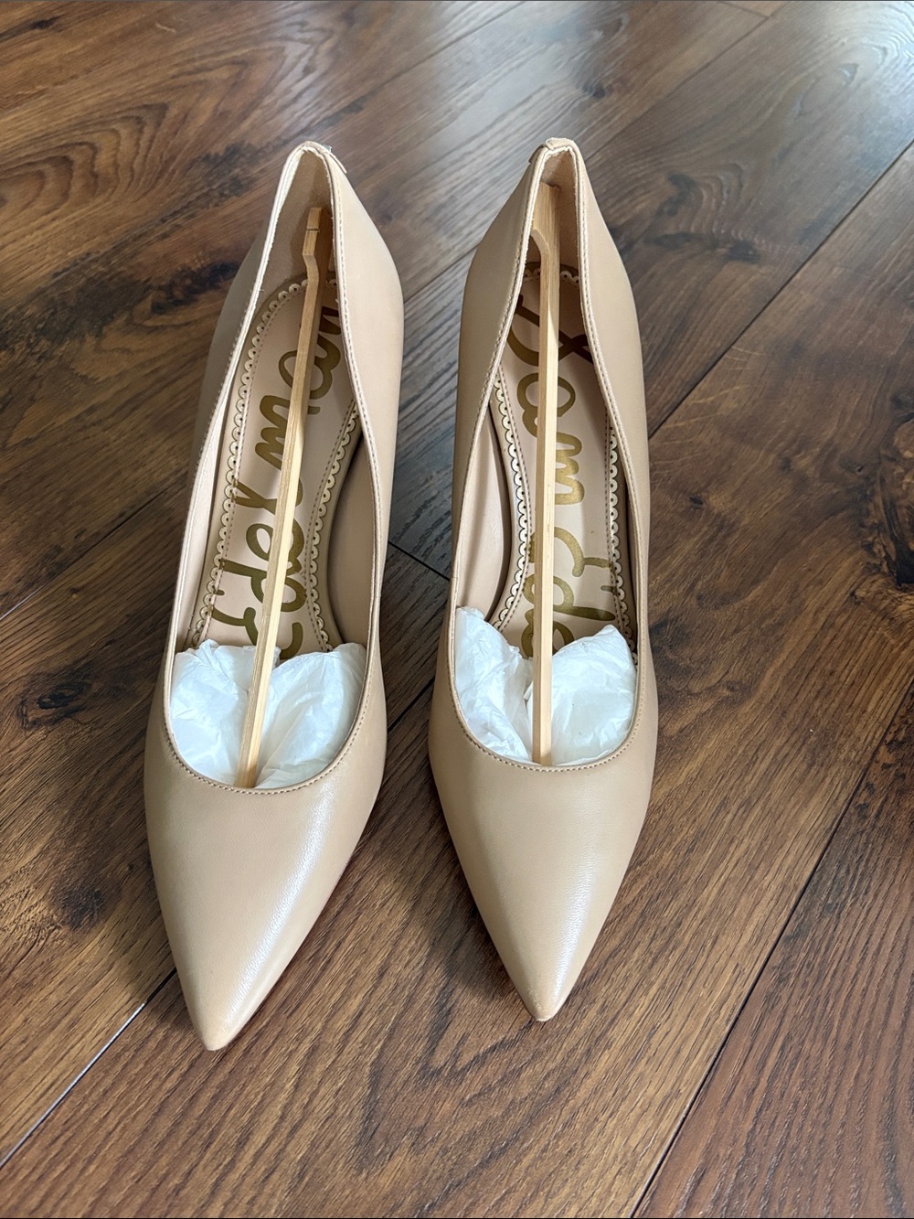 Sam Edelman Beige Pointed-Toe Leather Pumps - Picture 2 of 15